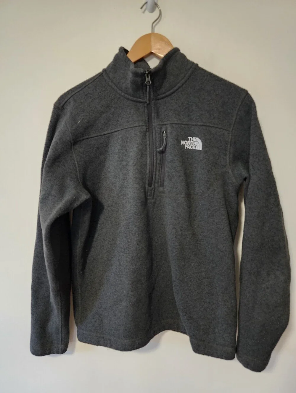 The North Face Men’s Dark Gray Half-Zip Fleece Pullover